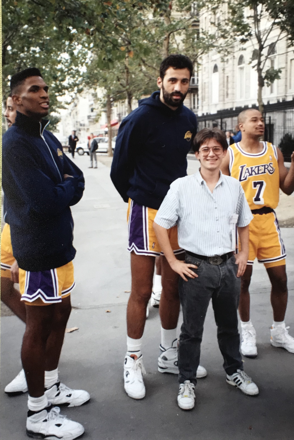 OK-FOR-EXTERNAL_Los-Angeles-Lakers-1991-Open-Mc-Donalds-Paris